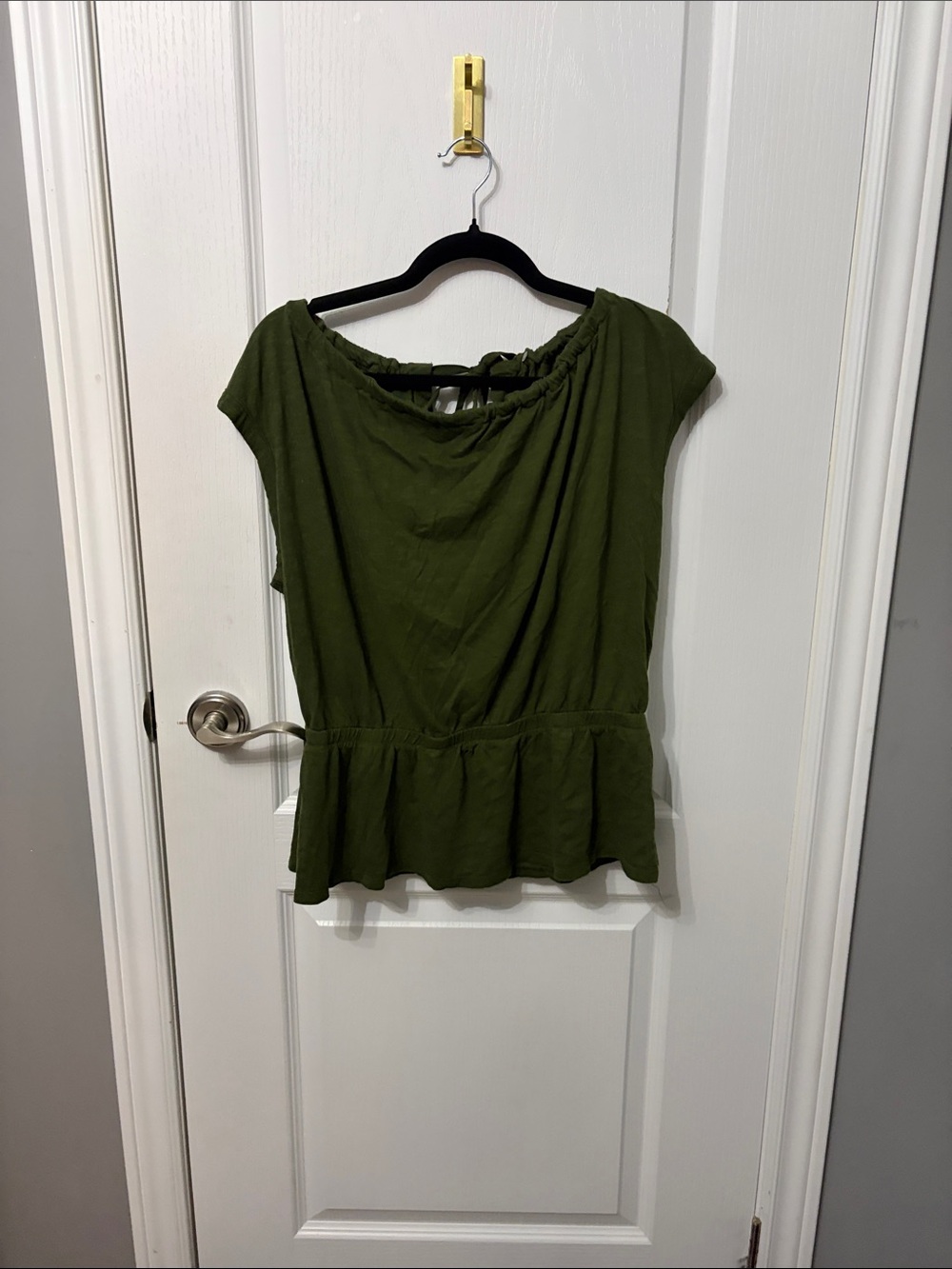 Banana Republic Malibu tee Olive Green Women's Peplum Top - Unbranded